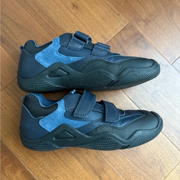 Geox Velcro Sneakers - Picture 2 of 5